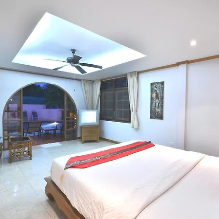 Grand Condo Lotus Pool Villa Near The Beach Villa