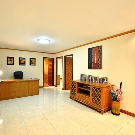 Grand Condo Lotus Pool Villa Near The Beach