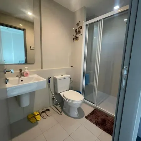 Apartment The Base Long Balcony King-bed With Infinity Pool & Free Netflix Pattaya