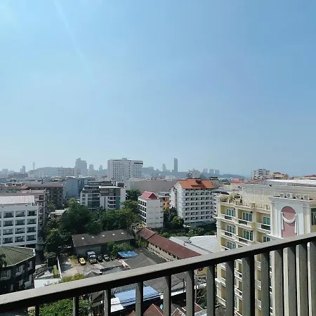 The Base 2bed King&queen With Infinity Pool อพาร์ทเม้น