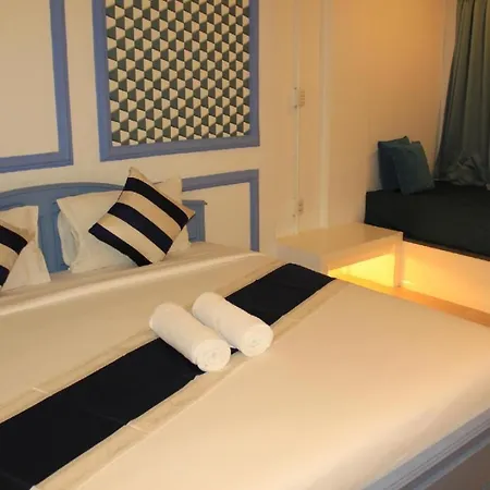 Kudos Boutique Hotel 4*