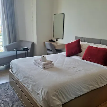 Edge Near Walking Street อพาร์ทเม้น Pattaya