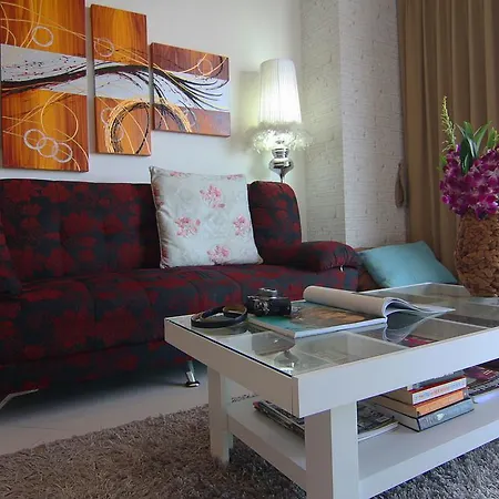 Wong Amat Beach Apartment *