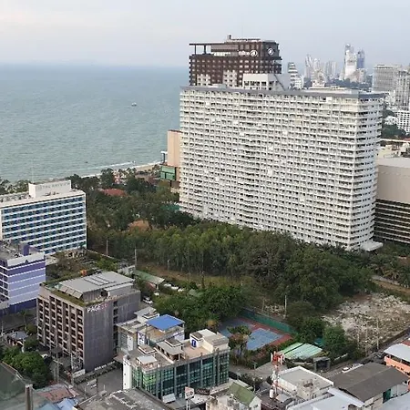 The Base 2bed King&queen Sky Seaview & Infinity Pool อพาร์ทเม้น