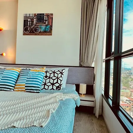 The Base 2bed King&queen Sky Seaview & Infinity Pool อพาร์ทเม้น
