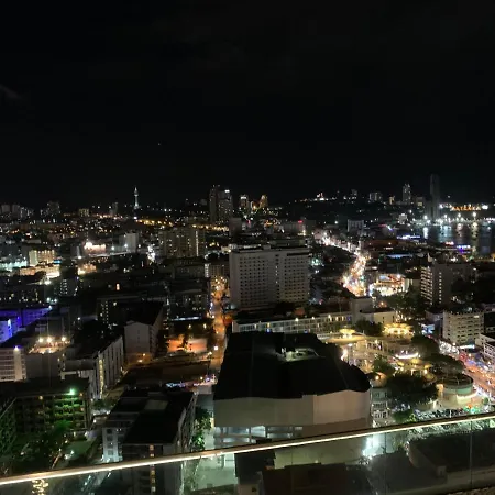 Base Aparthotel Pattaya