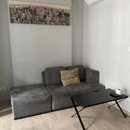 Apartment The Base市中心近海边商场步行街的舒适一卧室公寓 *