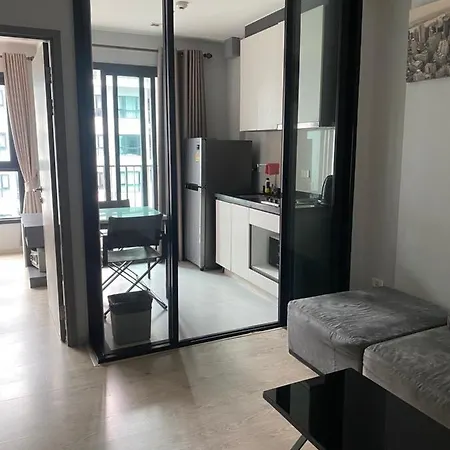 The Base市中心近海边商场步行街的舒适一卧室公寓 Apartment