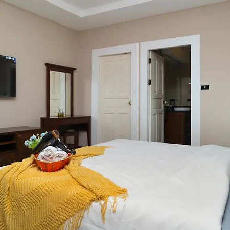 Cityhouse-oscar,pool 4bedrooms-jacuzzi-walking Street 10min Villa