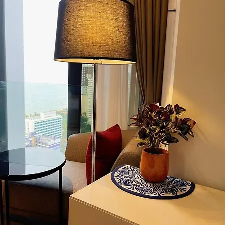 Edge! 1br Seaview Heart In Rooftop Pool * Pattaya