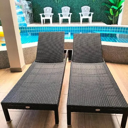Lagoon 5 Bedroom Pool *