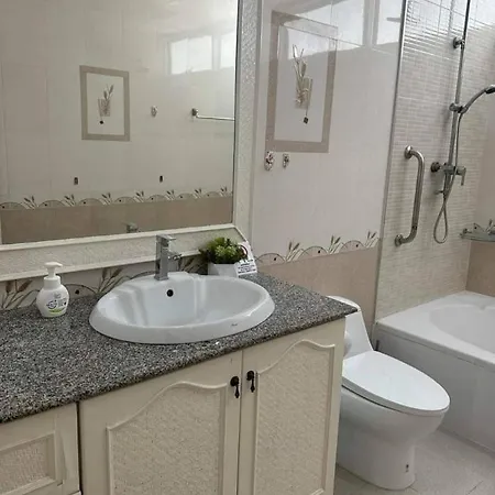 Lagoon 5 Bedroom Pool Villa Pattaya