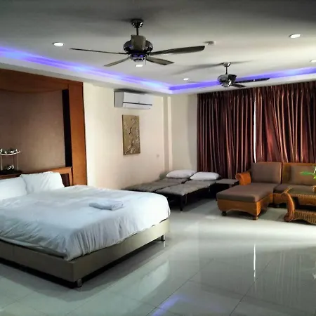 Villa Lagoon 5 Bedroom Pool Pattaya