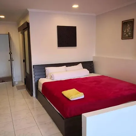 Buget Soi 5 Apartment Pattaya