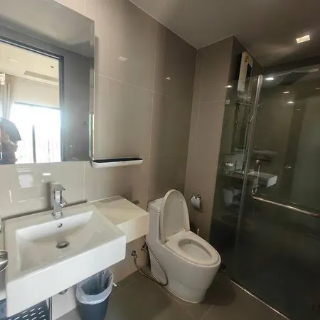 Apartment Posh-high Floor Sea View Suite高层海景套房2405 *
