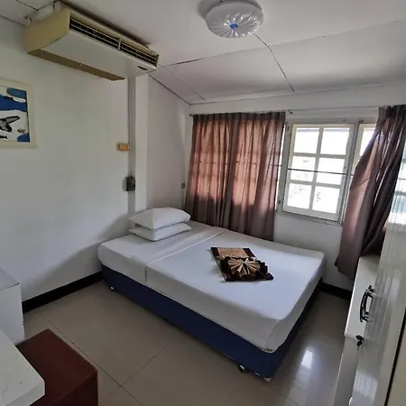 中天海滩&独栋别墅4卧&正对海边&交通方便&泰国大表哥房产 Villa Pattaya