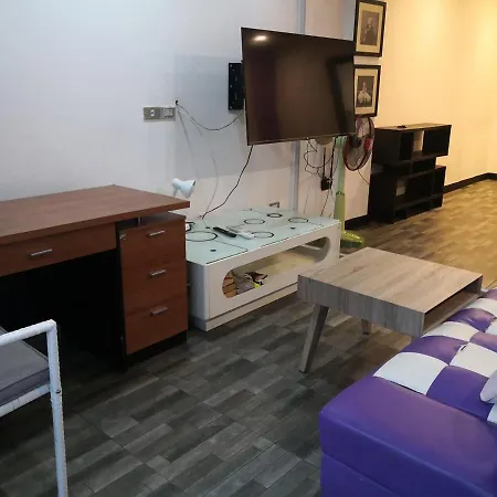 Jomtien Hill Pratamnak Apartment