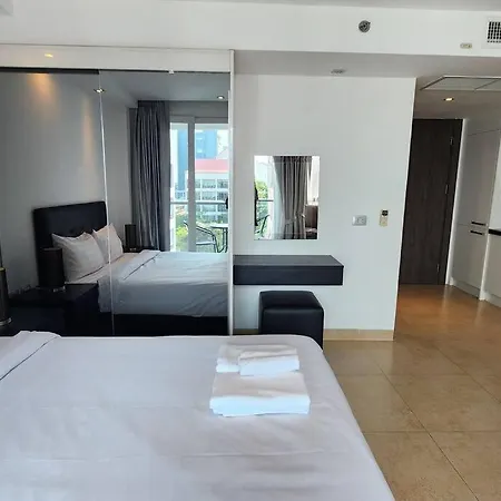 Centara Avenue Residences ​​view B6 * Pattaya