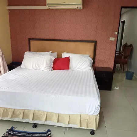 Hotel Lucky 3*