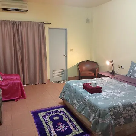 Julee Thai Smile Group Apartment *