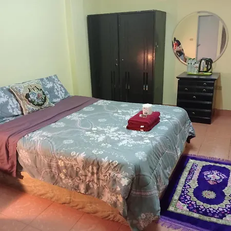 Julee Thai Smile Group Apartment Pattaya