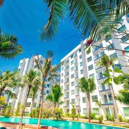 Apartment Arcadia 超大泳池 度假套房near Walking Street