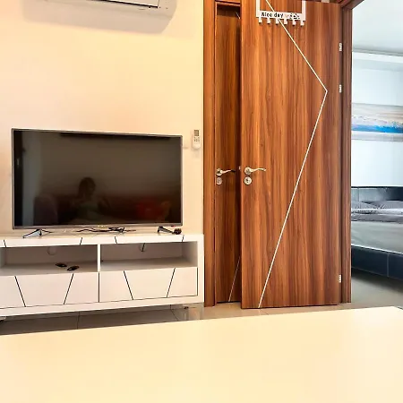 1arcadia 市区超大泳池 公寓套房 * Pattaya