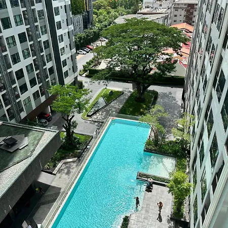 Location With Swimming Pool, Gym, Sauna, Washing Mashine, Fast Internet In Of อพาร์ทเม้น Pattaya