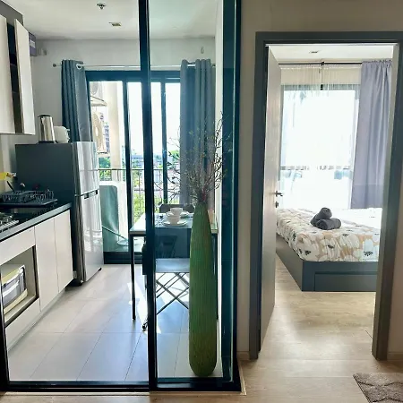 อพาร์ทเม้น Location With Swimming Pool, Gym, Sauna, Washing Mashine, Fast Internet In Of Pattaya