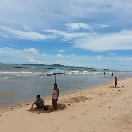 Jomtien Condotel Apartment