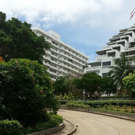 Jomtien Condotel Apartment *