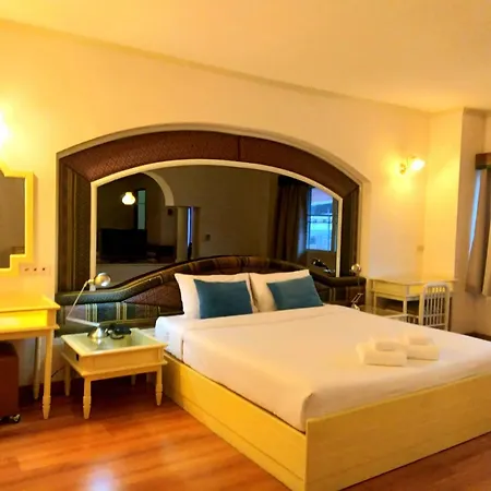 Cloudotel Walking Street 4* Pattaya