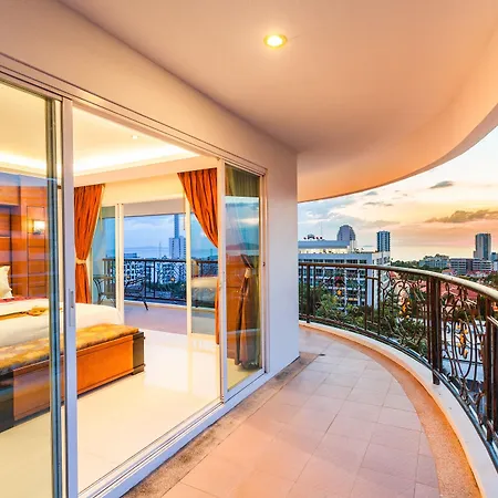 Tara Court 3* Pattaya