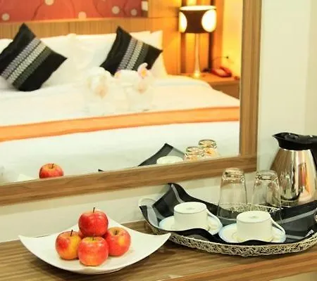 Oyo 146 Rivana Boutique By Sandara โรงแรม 3*