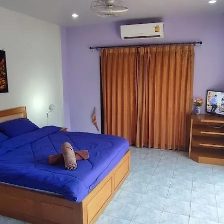 Guest house Traveller's Rest Sports Bar
