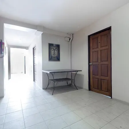 โอโย 75381 โรงแรมบิลลาบอง 2*