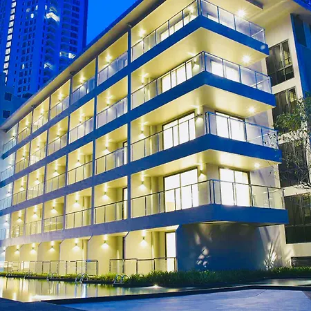 Hotel Golden Tulip Beachfront 5*
