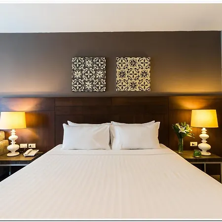 ซีมีสปริงโฺฮเทล โรงแรม 3*
