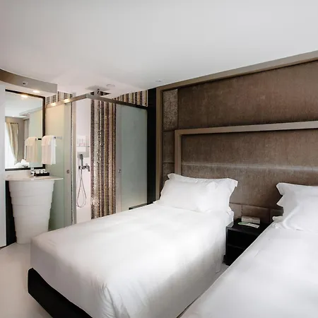 Hotel Azure