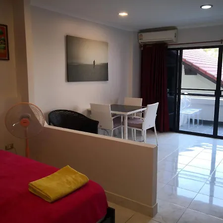 Buget Soi 5 Pattaya