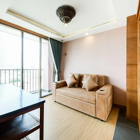 Oyo 458 Nakorn Siam Boutique โรงแรม 2*