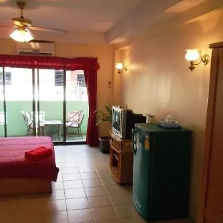โอโย 75381 โรงแรมบิลลาบอง 2*