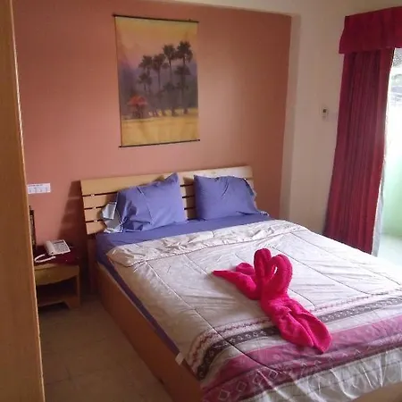 โรงแรม โอโย 75381 โรงแรมบิลลาบอง Pattaya