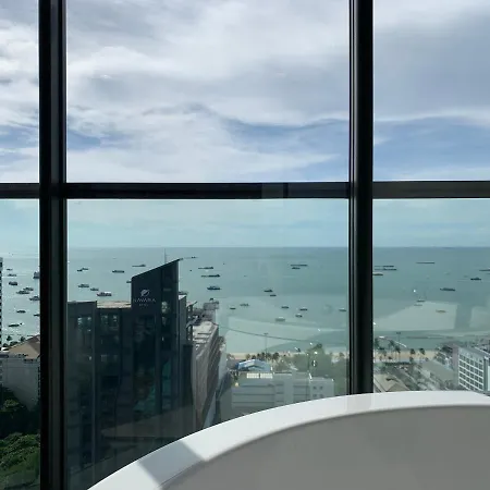 Edge Luxury 2bedroom High Floor Front Seaview With Balcony & Jacuzzi Pattaya