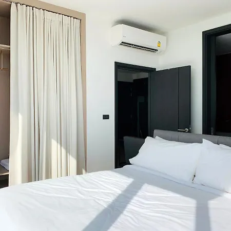 Edge Luxury 2bedroom High Floor Front Seaview With Balcony & Jacuzzi Pattaya