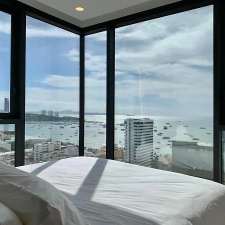 Edge Luxury 2bedroom High Floor Front Seaview With Balcony & Jacuzzi
