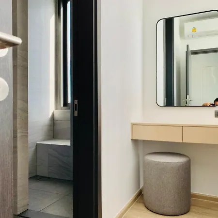 Edge Luxury 2bedroom High Floor Front Seaview With Balcony & Jacuzzi Apartment