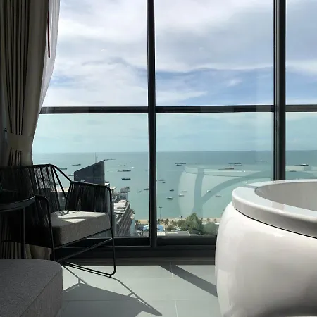 Apartment Edge Luxury 2bedroom High Floor Front Seaview With Balcony & Jacuzzi