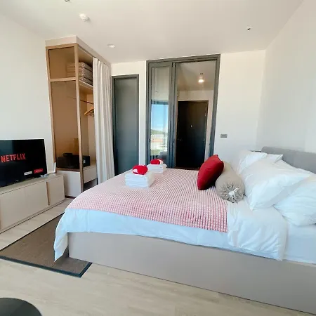The Edge Seaview Apartment