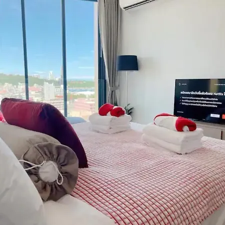 The Edge Seaview Apartment